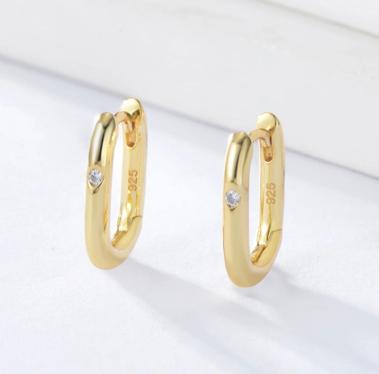 Ark Oval U-Shaped Hoops - 18K Gold PVD