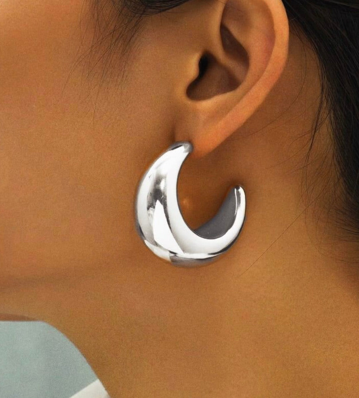 Chunky silver hoop earrings stainless steel design