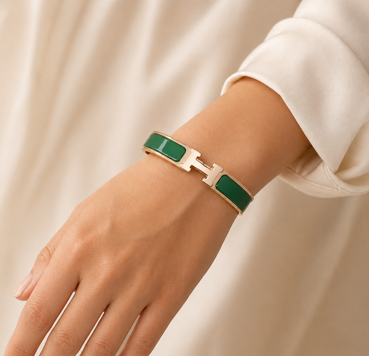 Hierarchy Bracelet – Green Enamel Gold Clic-Style Bangle