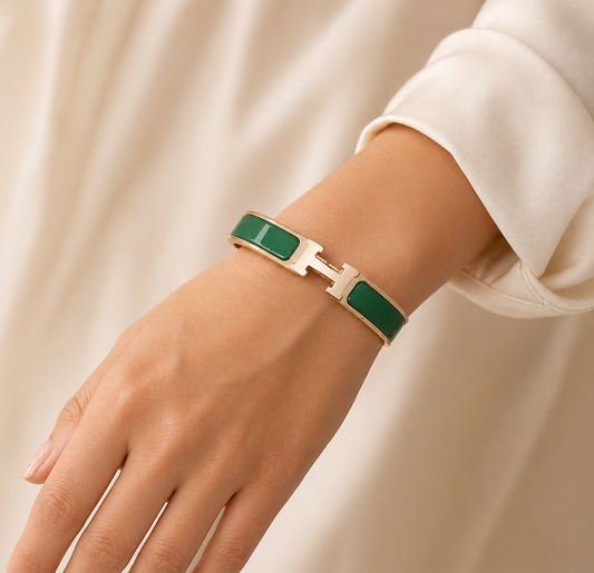 Hierarchy Bracelet – Green Enamel Gold Clic-Style Bangle