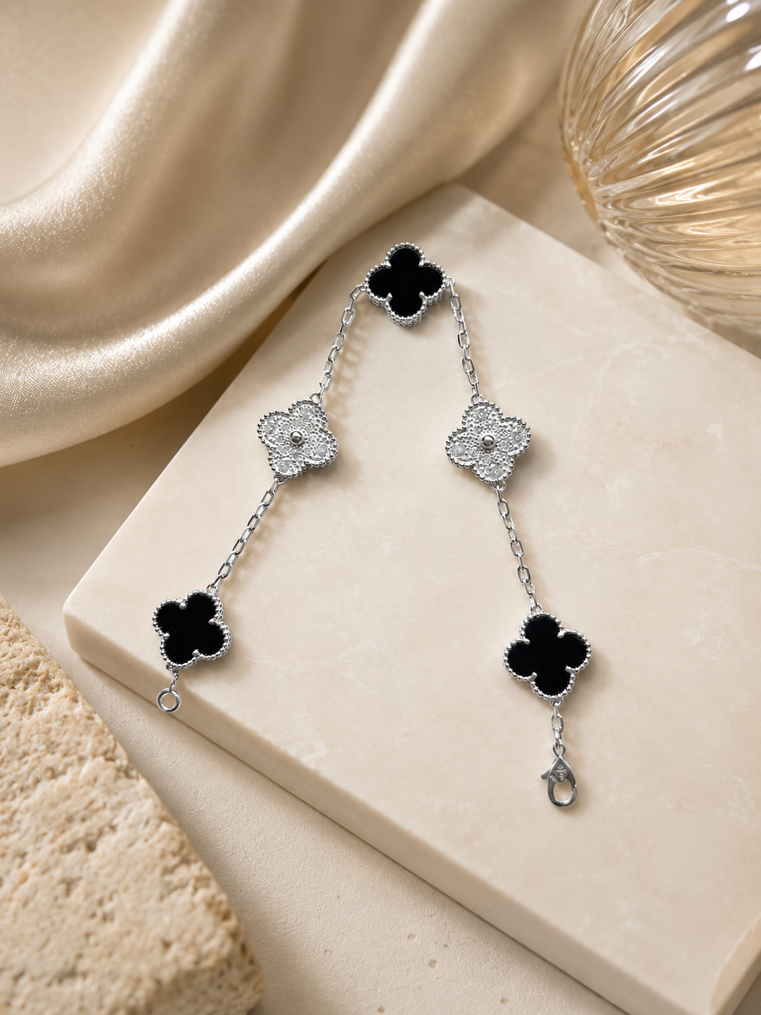 Eclipse Clover Bracelet