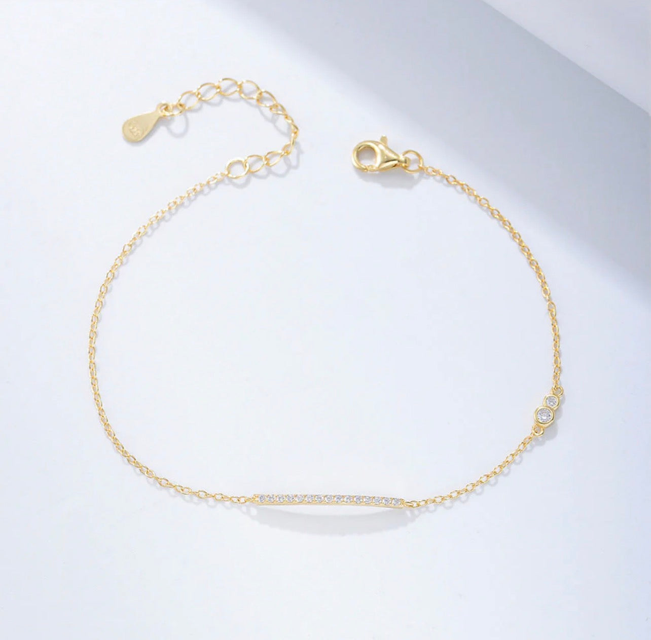 Seamless Sparkle Bracelet - 18K Gold PVD