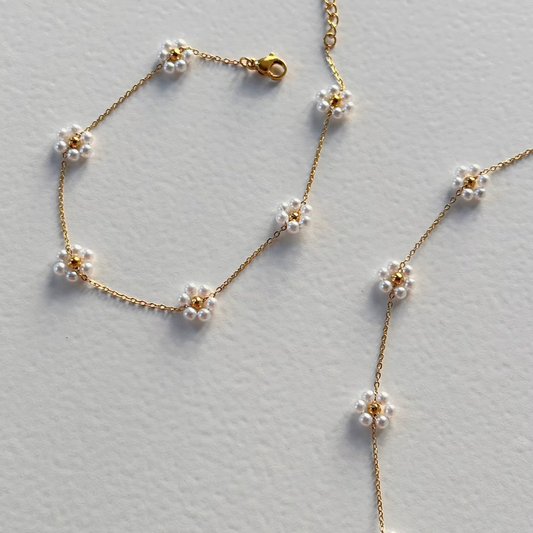 Pearl Bloomette Bracelet - PVD gold finish, Waterproof, hypoallergenic & tarnish proof