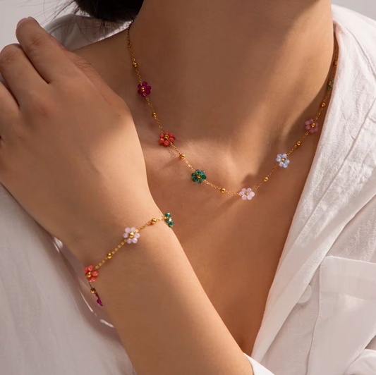 Bloomette Necklace - PVD gold finish, Waterproof, hypoallergenic & tarnish proof